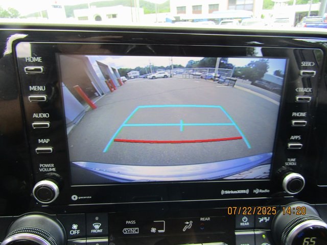 used 2022 Toyota Highlander car, priced at $31,999
