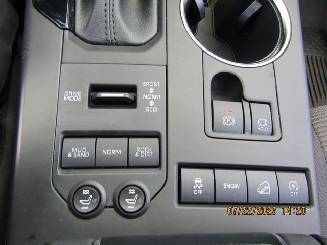 used 2022 Toyota Highlander car, priced at $31,999
