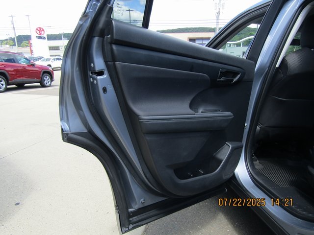 used 2022 Toyota Highlander car, priced at $31,999