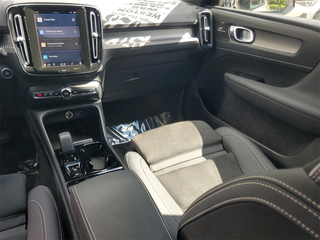 used 2023 Volvo XC40 car, priced at $31,995