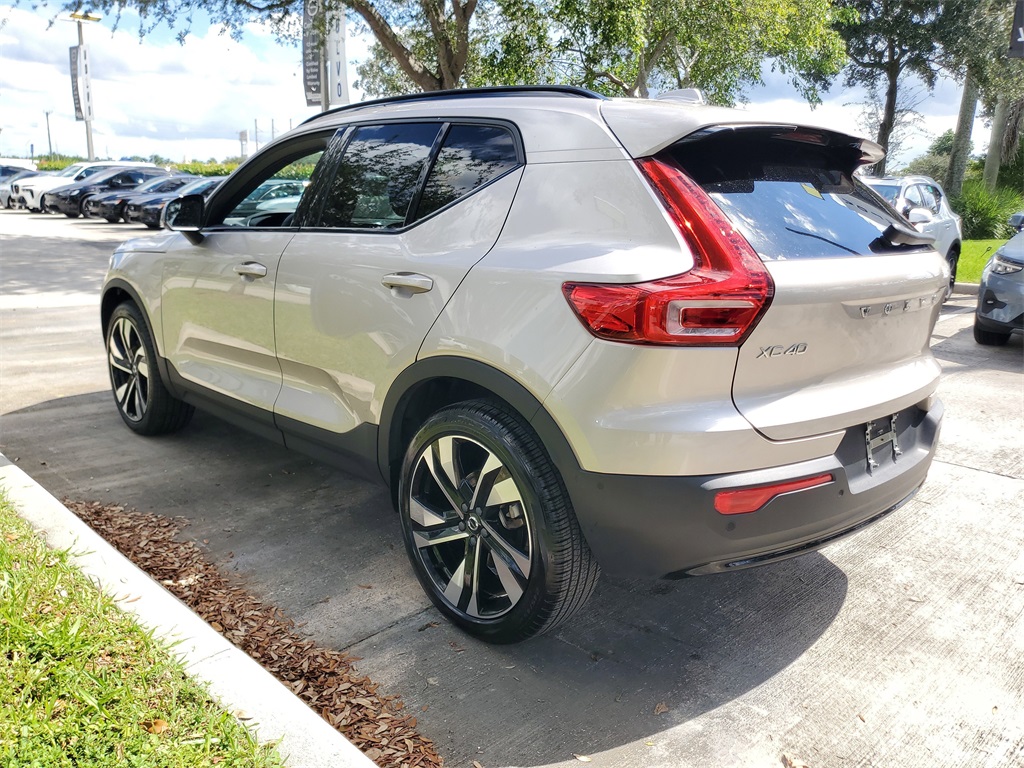 used 2023 Volvo XC40 car, priced at $31,995