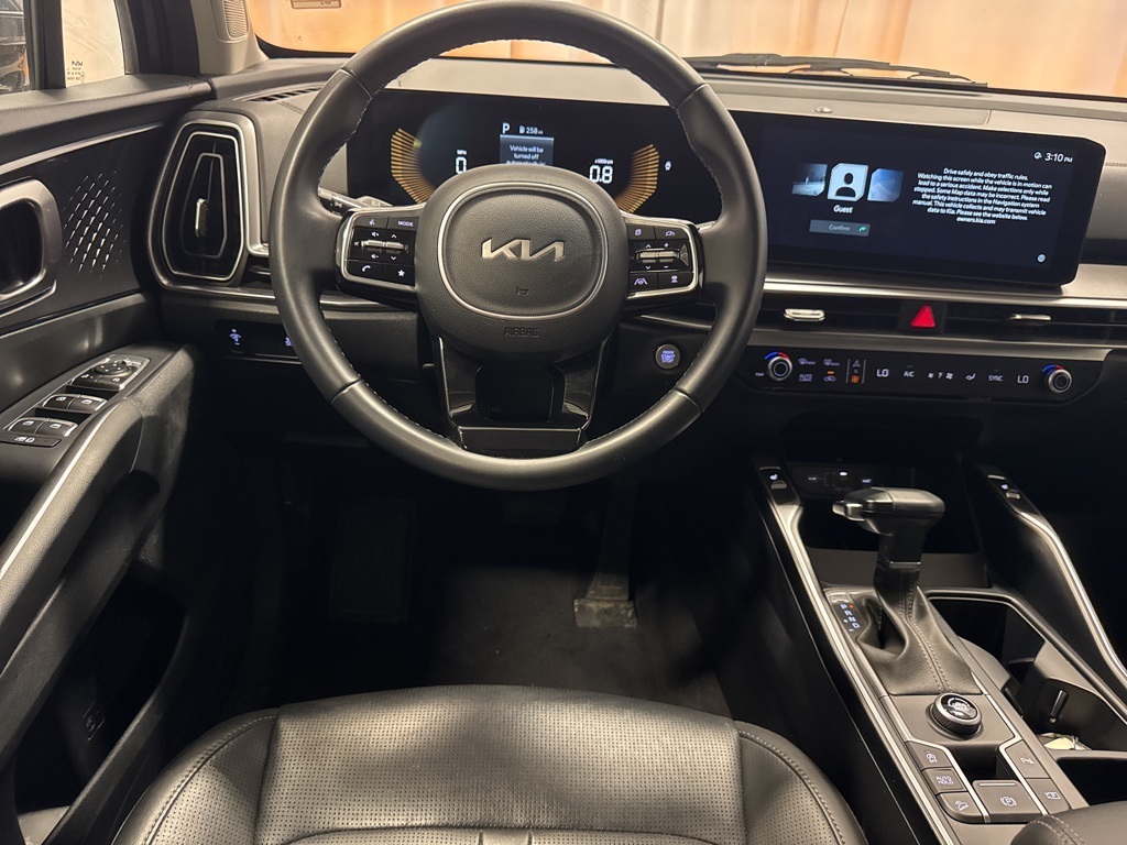 used 2024 Kia Sorento car, priced at $28,000