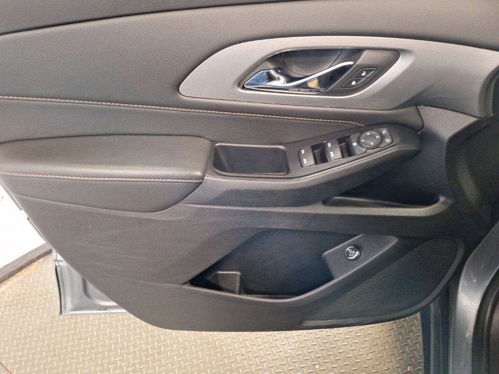 used 2019 Chevrolet Traverse car, priced at $19,200