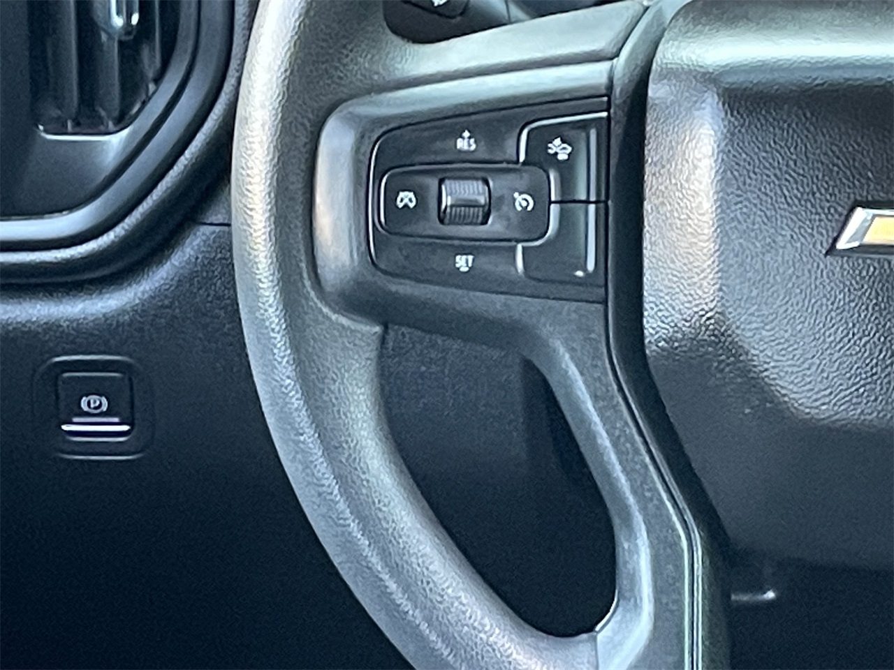 used 2022 Chevrolet Silverado 1500 car, priced at $28,589