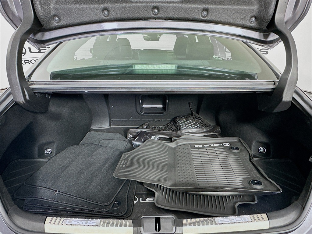 used 2023 Lexus ES car, priced at $39,990