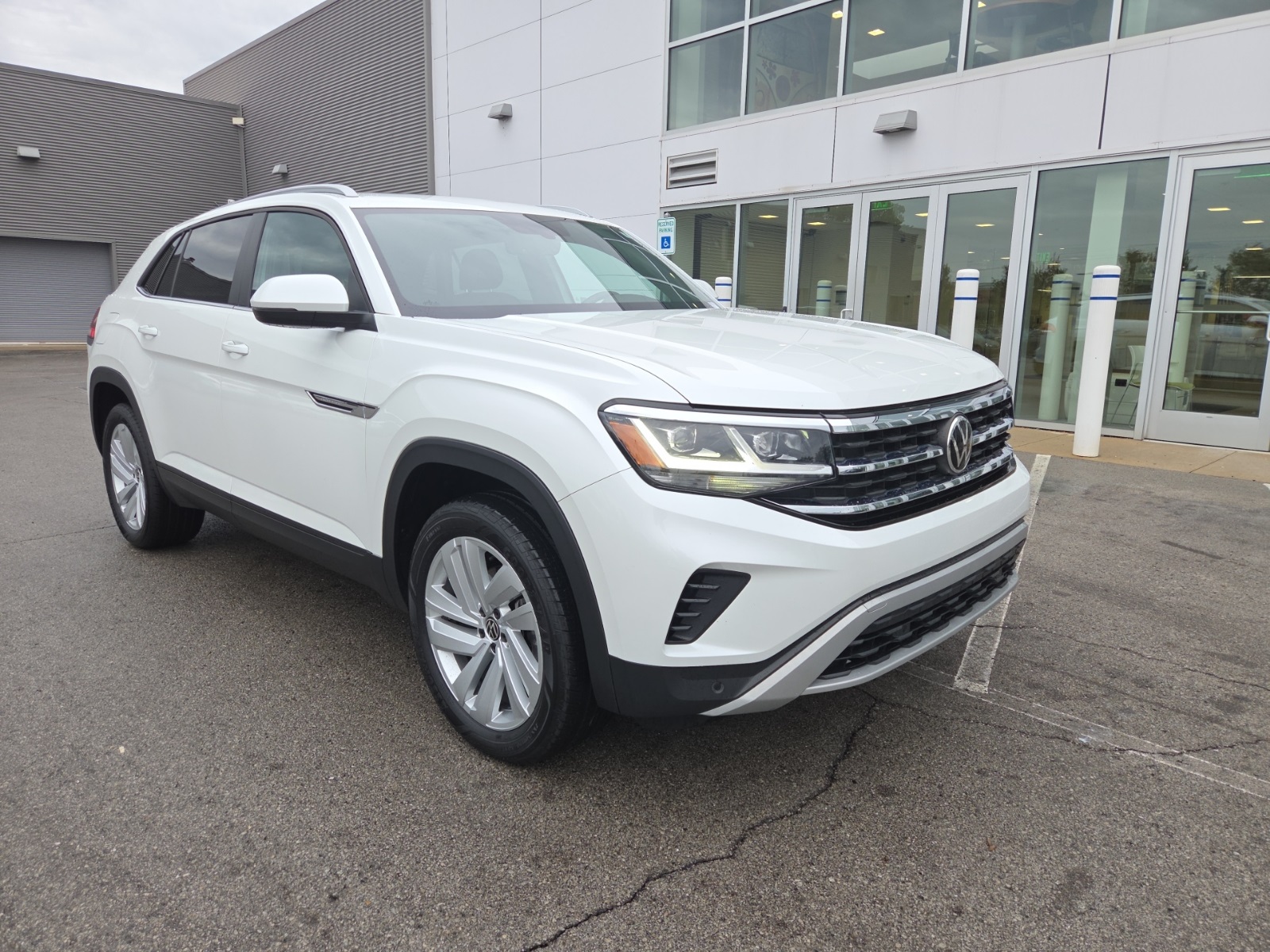 used 2021 Volkswagen Atlas Cross Sport car, priced at $22,400