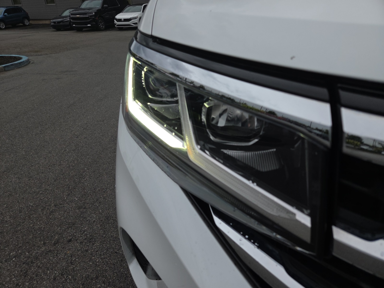 used 2021 Volkswagen Atlas Cross Sport car, priced at $22,400