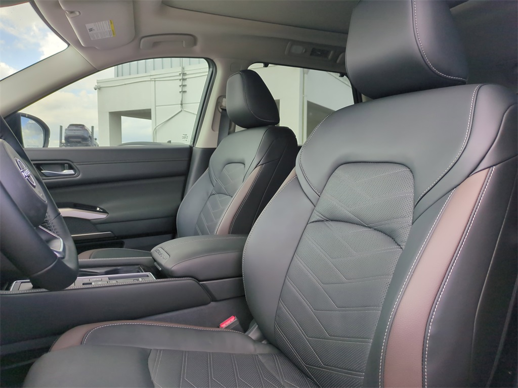 new 2025 Nissan Pathfinder car, priced at $43,896