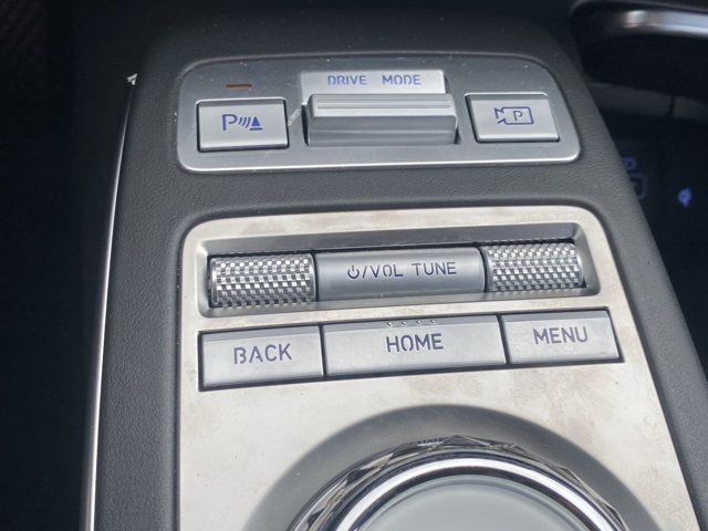 used 2025 Genesis GV70 car, priced at $39,995