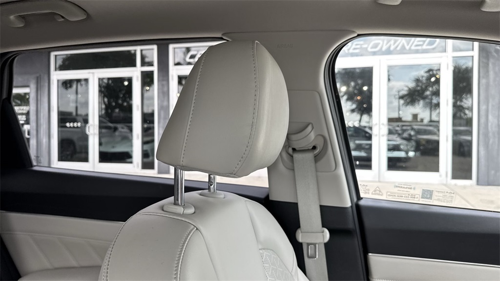 used 2023 Kia Sorento car, priced at $24,999