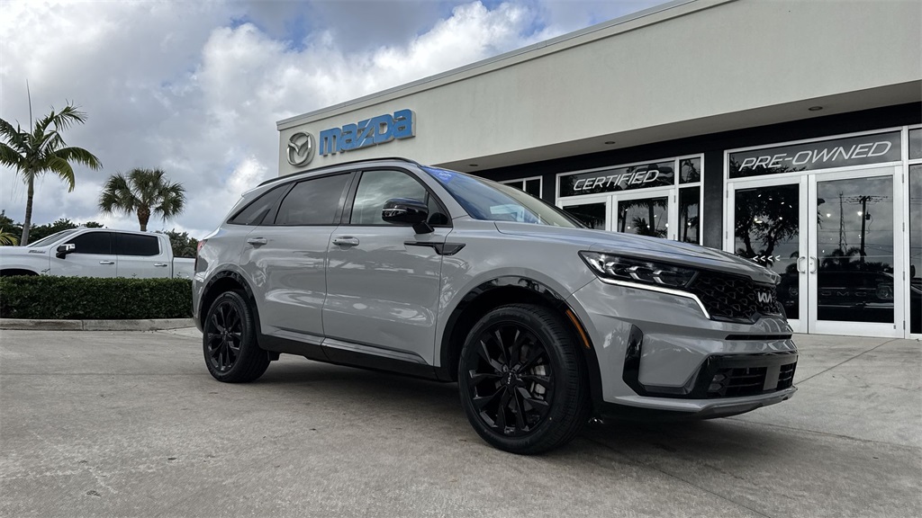 used 2023 Kia Sorento car, priced at $24,999