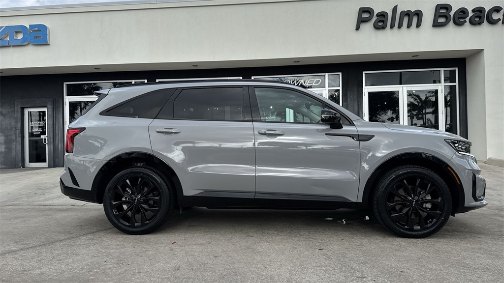 used 2023 Kia Sorento car, priced at $24,999