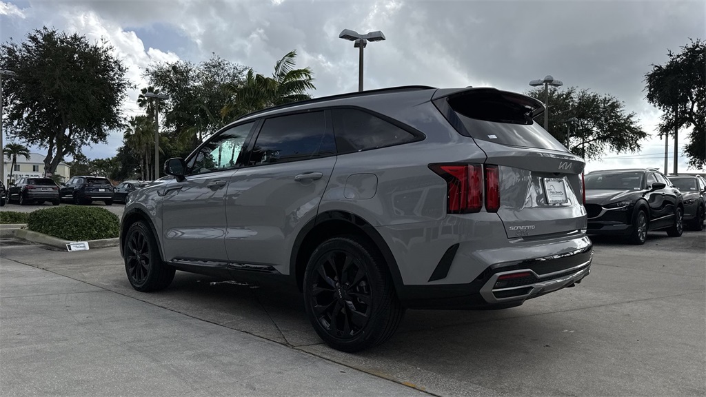 used 2023 Kia Sorento car, priced at $24,999