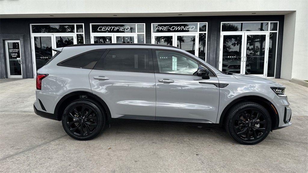 used 2023 Kia Sorento car, priced at $24,999