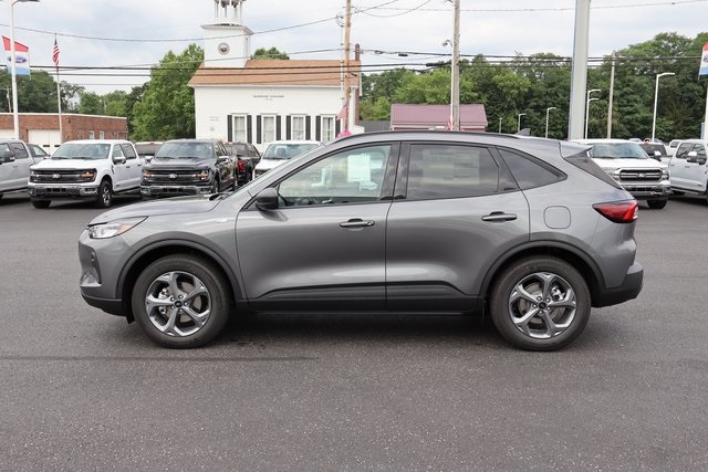 new 2025 Ford Escape car, priced at $30,461