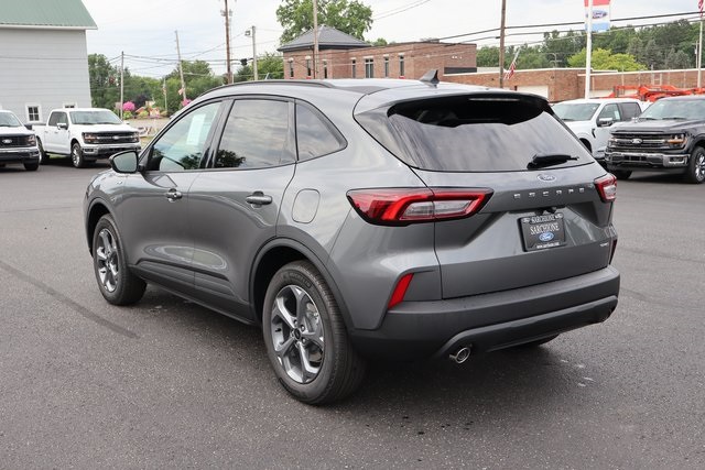 new 2025 Ford Escape car, priced at $30,461