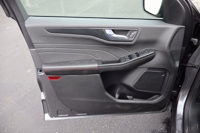 new 2025 Ford Escape car, priced at $30,461