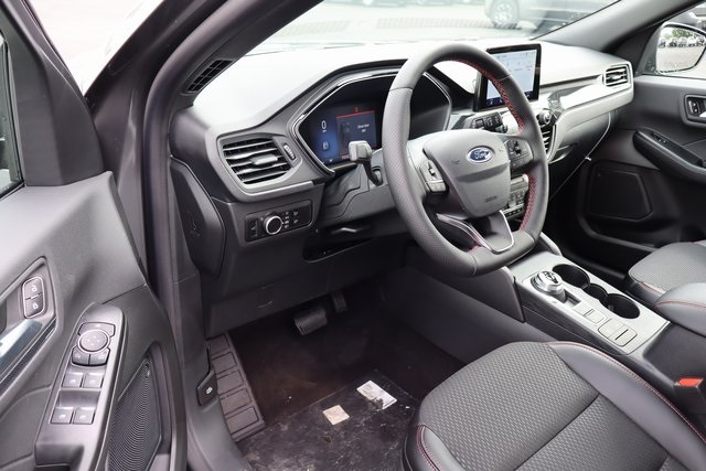 new 2025 Ford Escape car, priced at $30,461