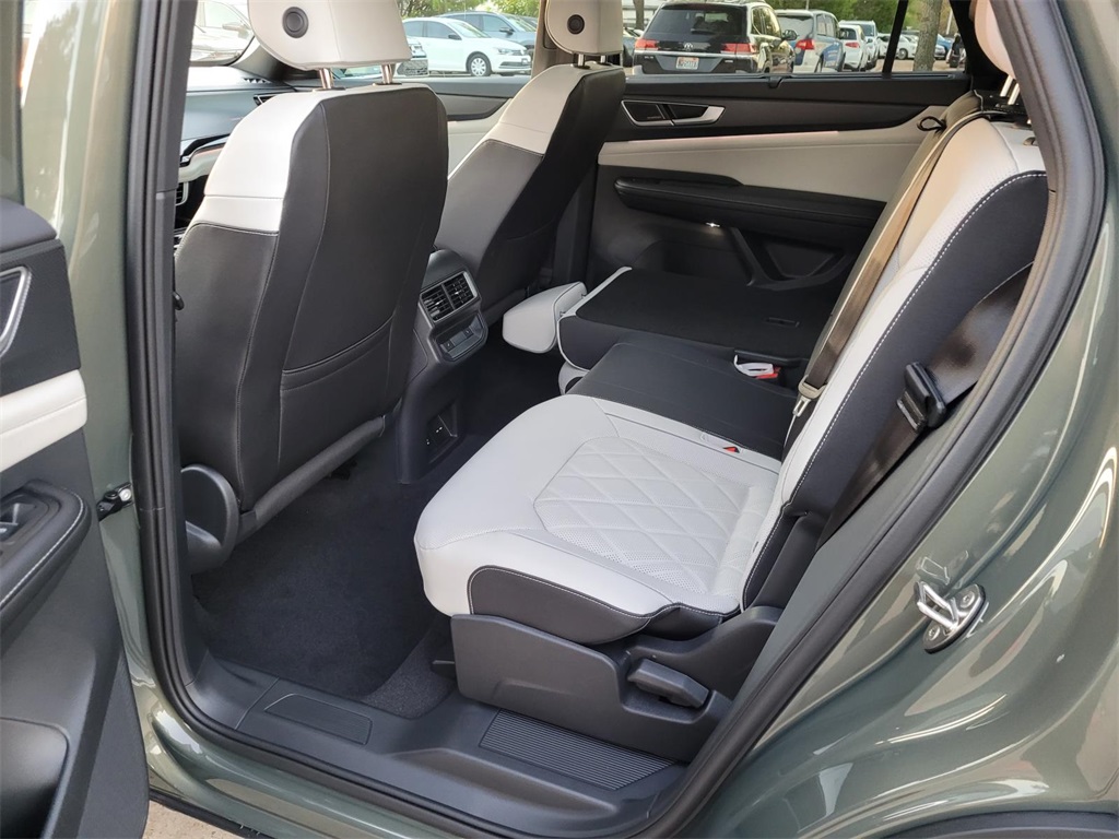 new 2026 Volkswagen Atlas Cross Sport car, priced at $52,469