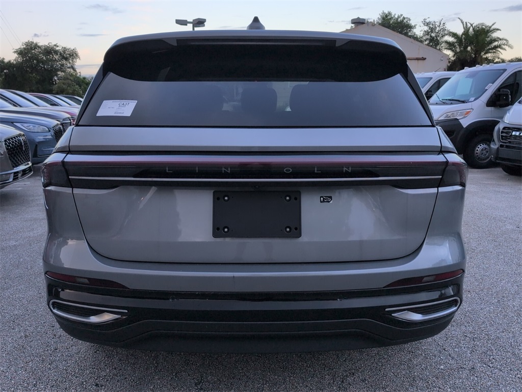 new 2025 Lincoln Nautilus car, priced at $56,914