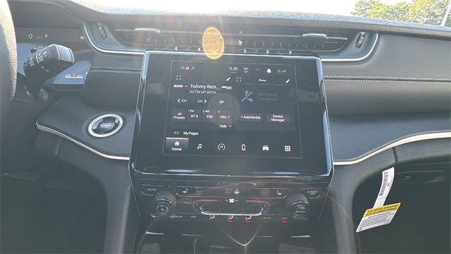new 2025 Jeep Grand Cherokee car, priced at $42,848