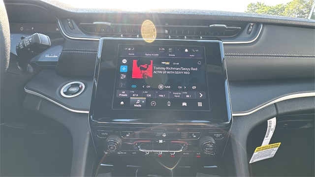 new 2025 Jeep Grand Cherokee car, priced at $42,848