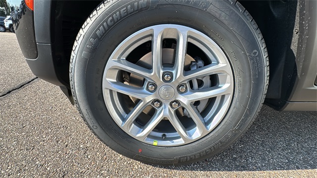 new 2025 Jeep Grand Cherokee car, priced at $42,848