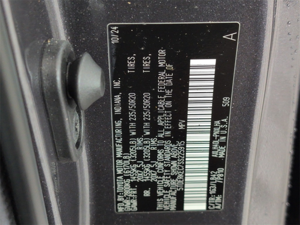 used 2025 Toyota Sienna car, priced at $53,158