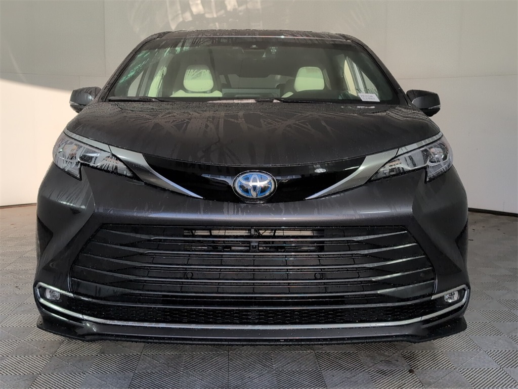 used 2025 Toyota Sienna car, priced at $53,158