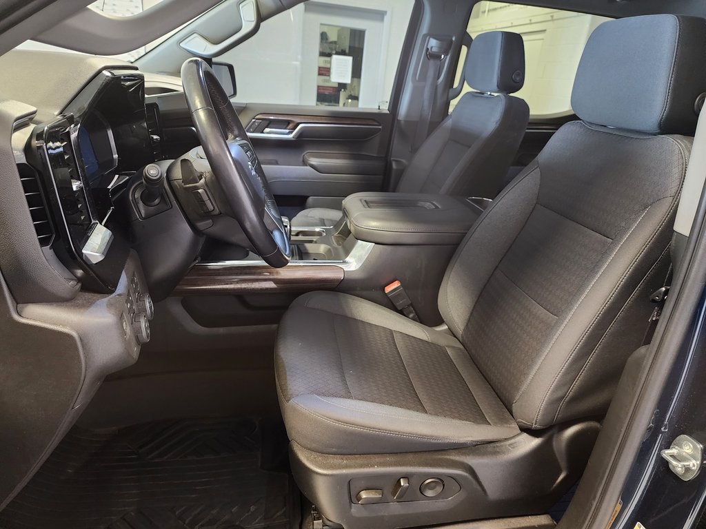 used 2022 Chevrolet Silverado 1500 car, priced at $40,000