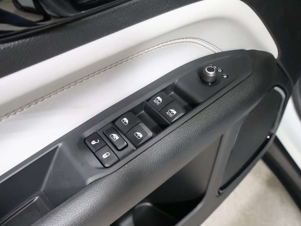 new 2025 Jeep Compass car, priced at $32,898