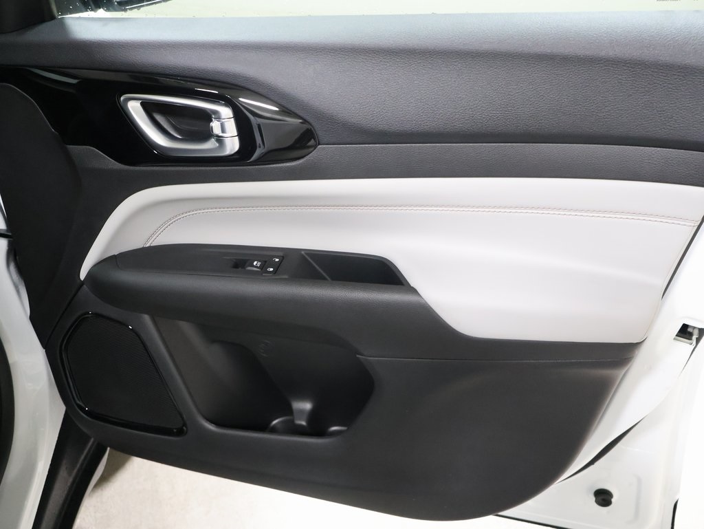 new 2025 Jeep Compass car, priced at $32,898
