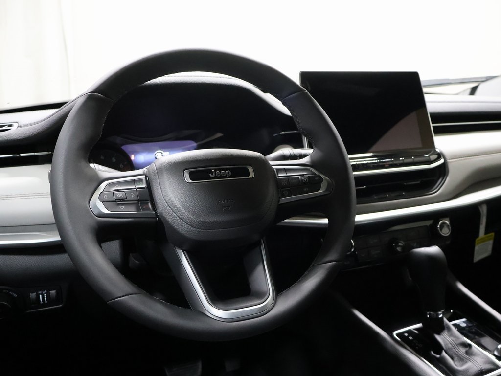 new 2025 Jeep Compass car, priced at $32,898