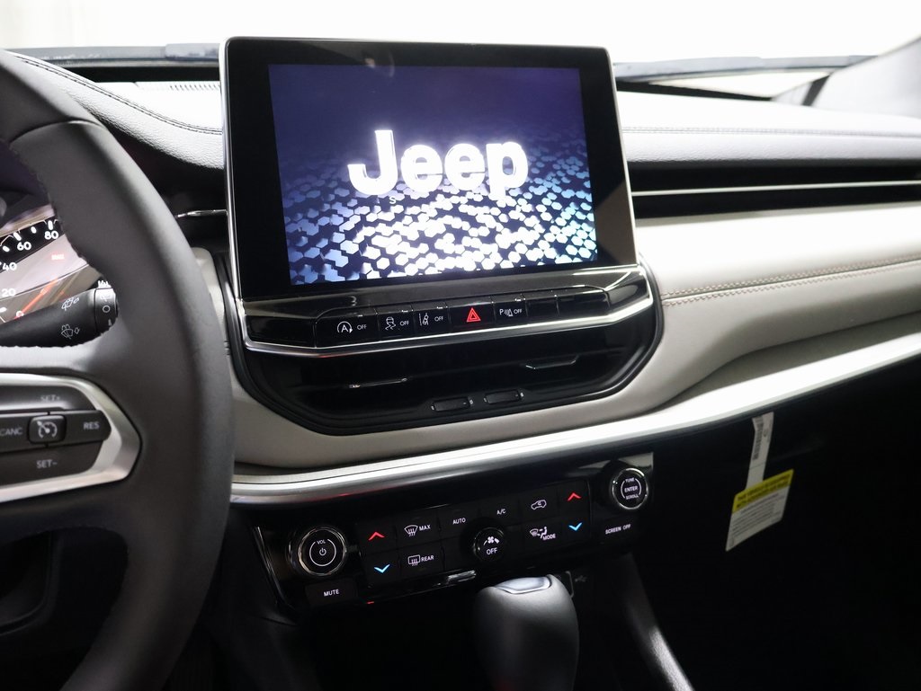 new 2025 Jeep Compass car, priced at $32,898
