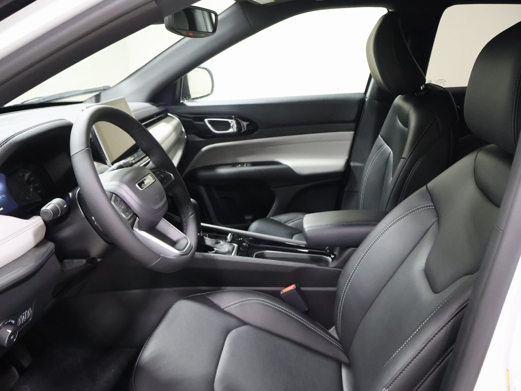 new 2025 Jeep Compass car, priced at $32,898