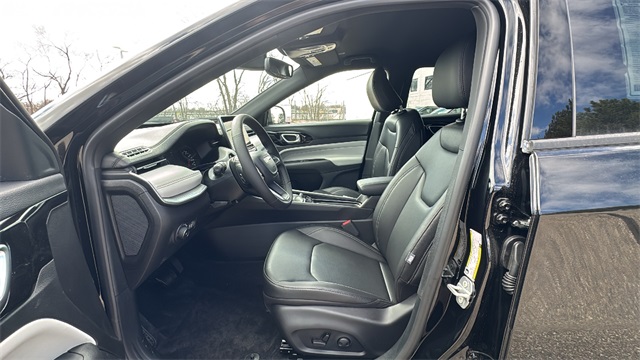 new 2025 Jeep Compass car, priced at $33,770