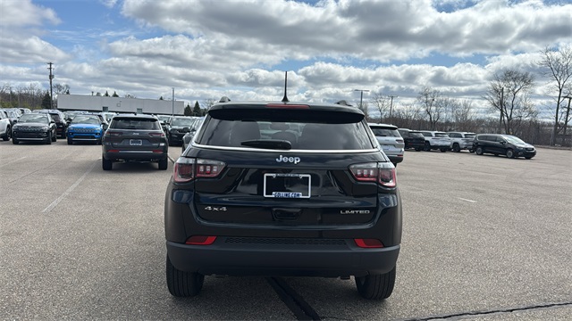 new 2025 Jeep Compass car, priced at $33,770