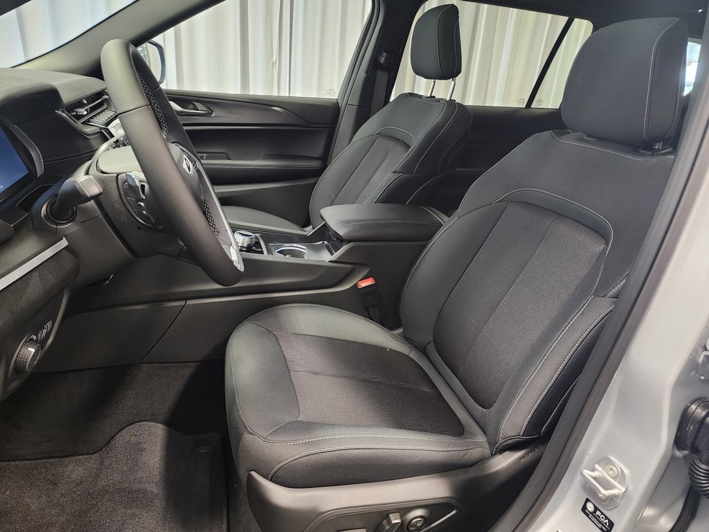 new 2025 Jeep Grand Cherokee L car, priced at $42,929