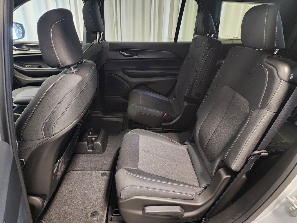 new 2025 Jeep Grand Cherokee L car, priced at $42,929