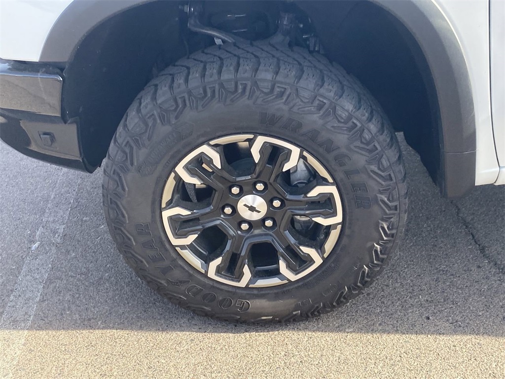 used 2024 Chevrolet Silverado 1500 car, priced at $60,991
