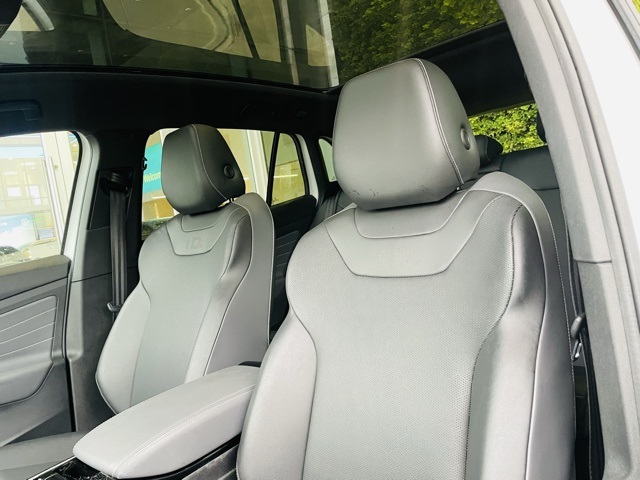 used 2023 Volkswagen ID.4 car, priced at $25,900