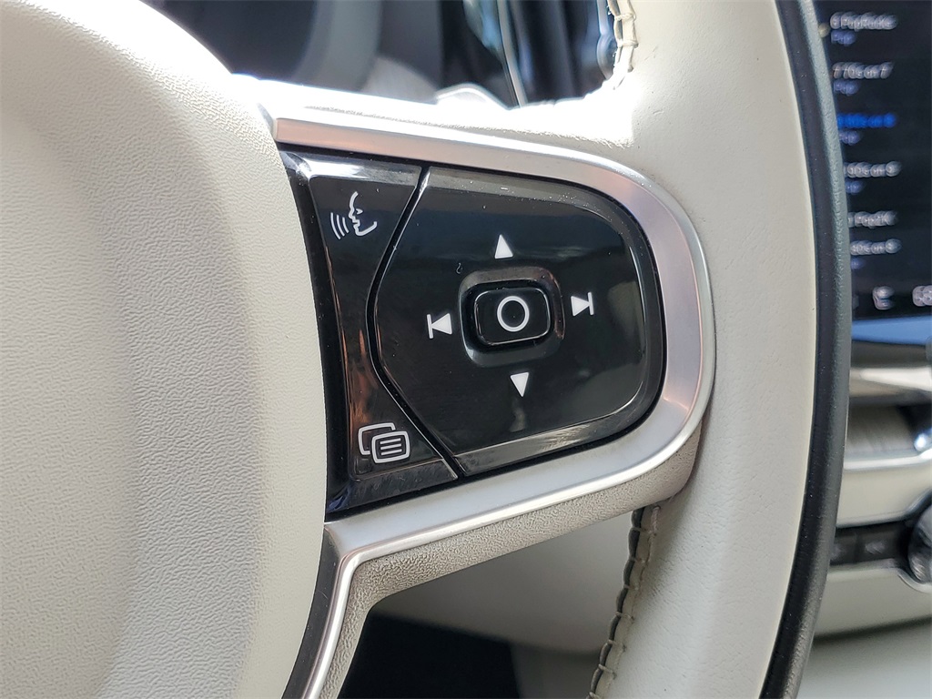 used 2023 Volvo XC60 car, priced at $36,594