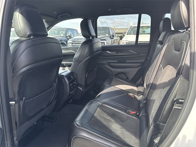 used 2024 Jeep Grand Cherokee car, priced at $27,999