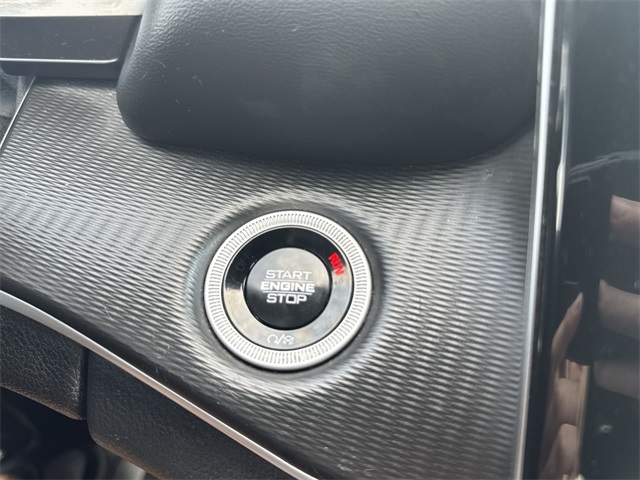 used 2024 Jeep Grand Cherokee car, priced at $27,999