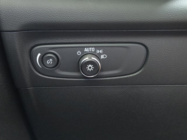 used 2023 Buick Envision car, priced at $23,900