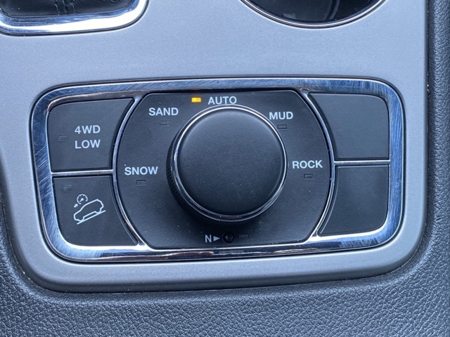 used 2021 Jeep Grand Cherokee car, priced at $27,013