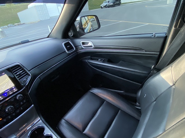 used 2021 Jeep Grand Cherokee car, priced at $27,013