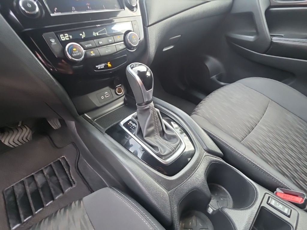 used 2019 Nissan Rogue car, priced at $12,895