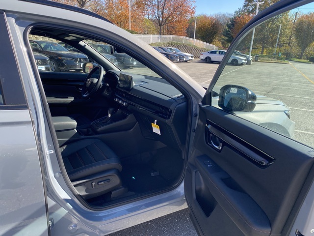 new 2026 Honda CR-V Hybrid car, priced at $41,947