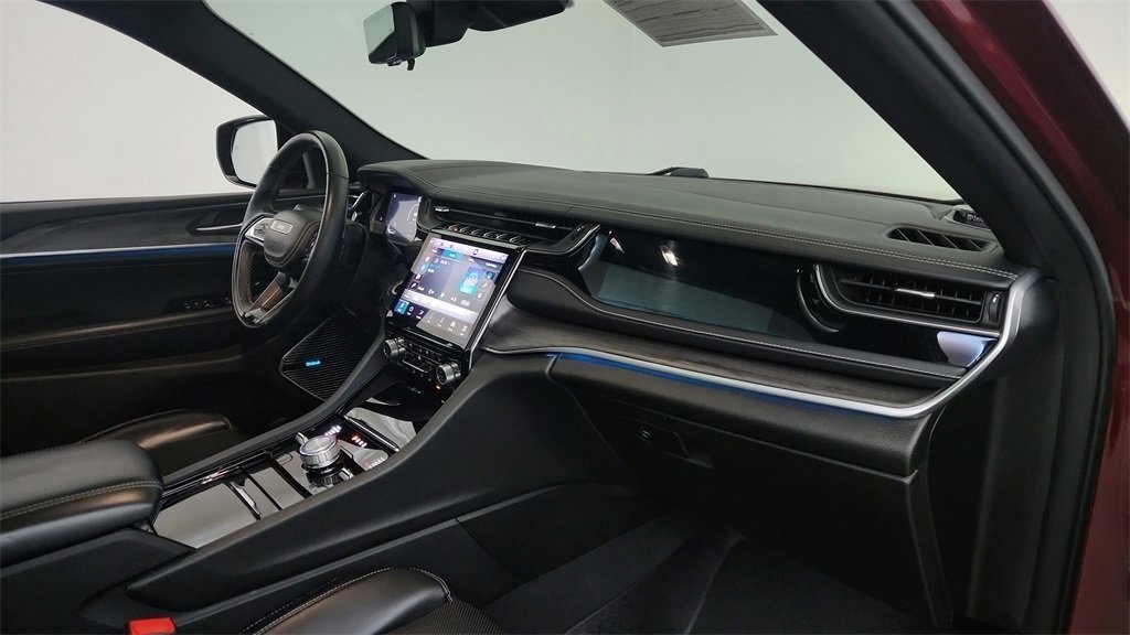 used 2022 Jeep Grand Cherokee car, priced at $29,988